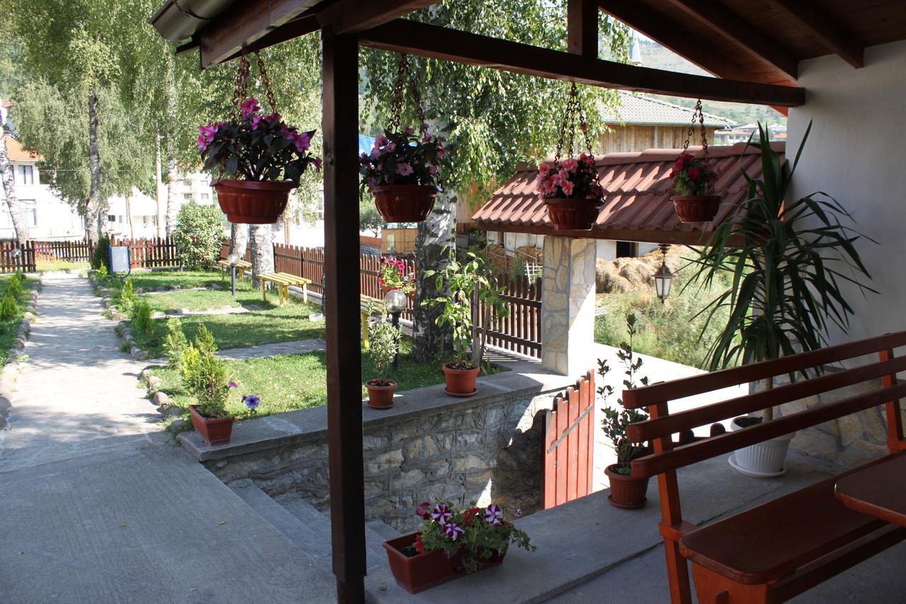 Yagodina Family Hotel Exteriör bild