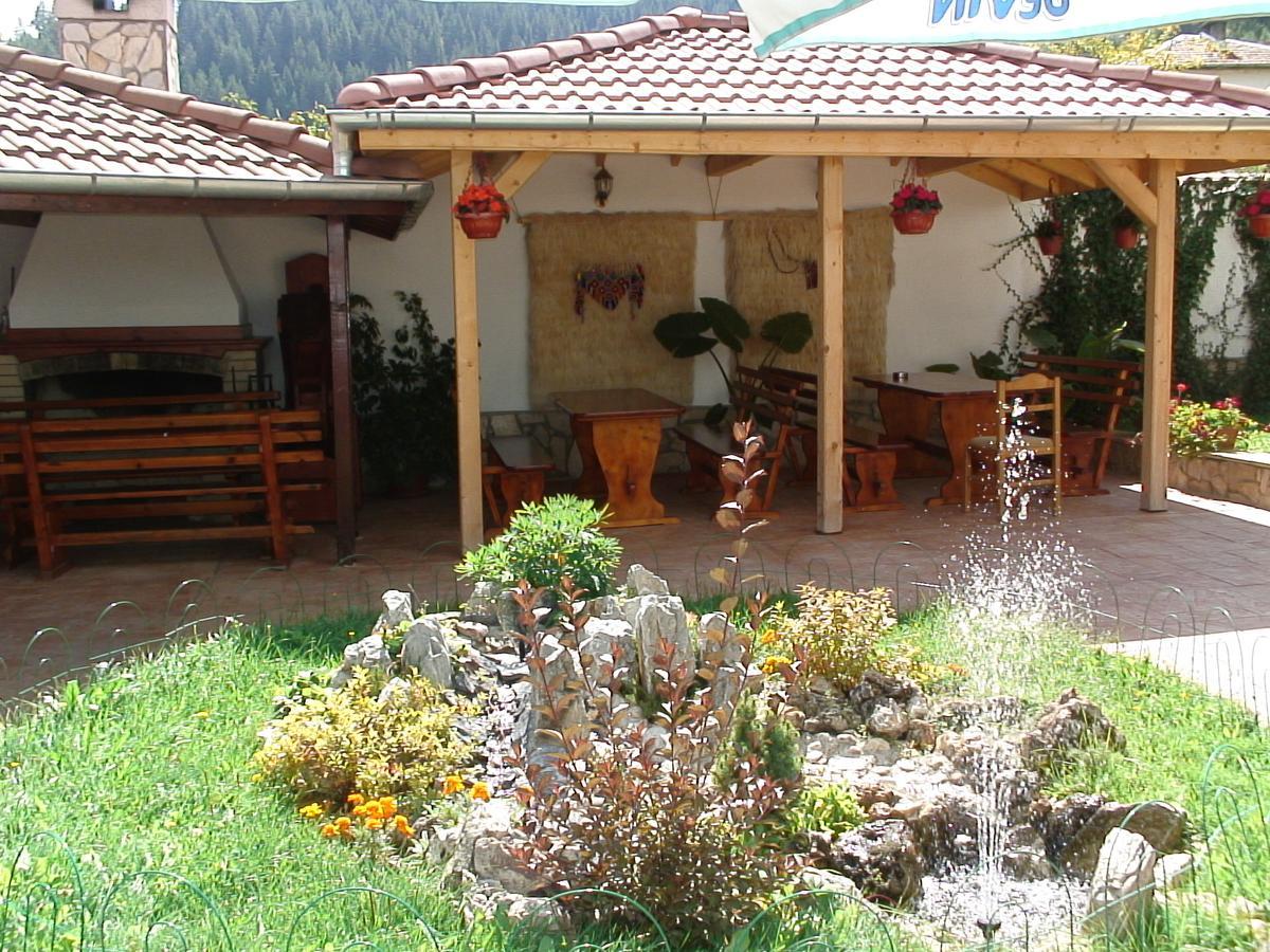 Yagodina Family Hotel Exteriör bild